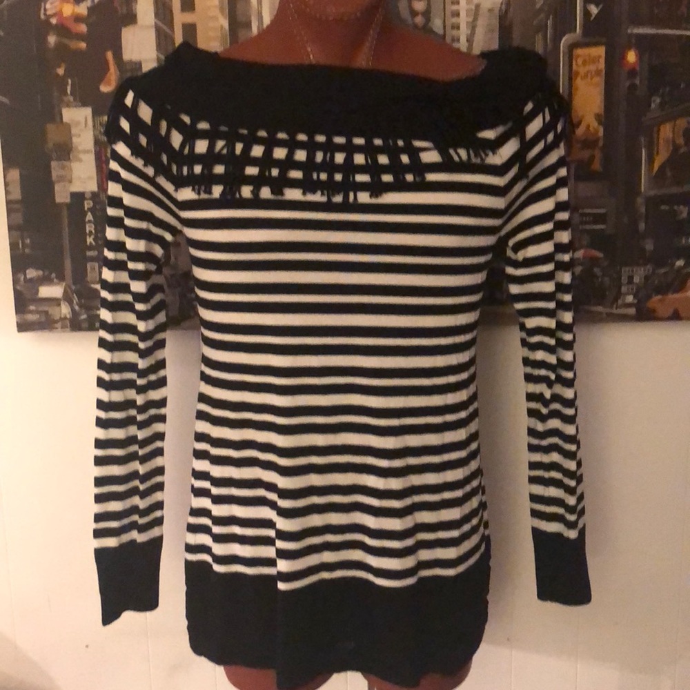 NWT White House black market top